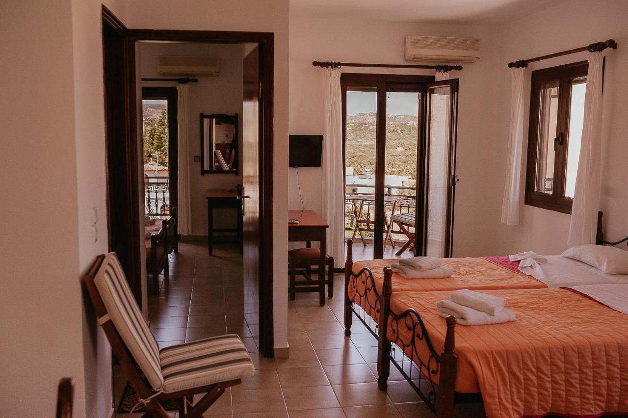 Flamingo Apartments باليكاسترون المظهر الخارجي الصورة