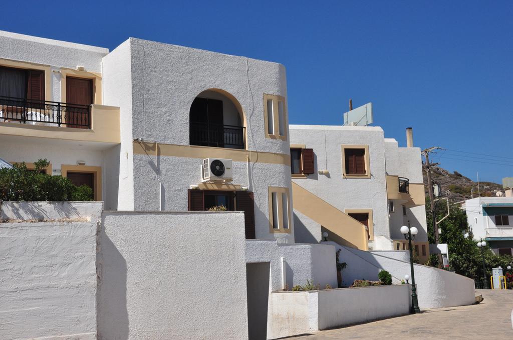 Flamingo Apartments باليكاسترون المظهر الخارجي الصورة