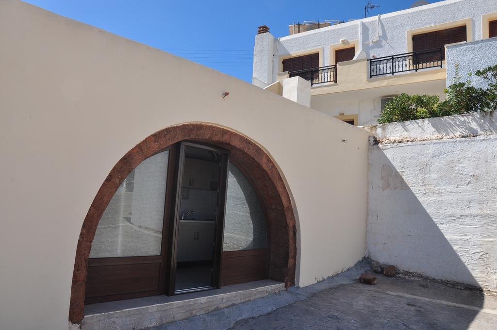 Flamingo Apartments باليكاسترون المظهر الخارجي الصورة