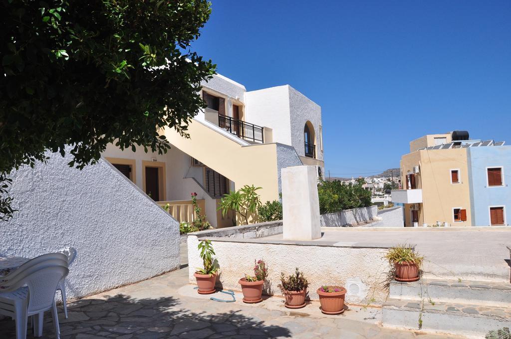 Flamingo Apartments باليكاسترون المظهر الخارجي الصورة