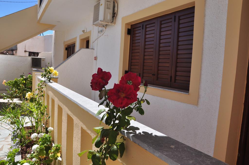 Flamingo Apartments باليكاسترون المظهر الخارجي الصورة