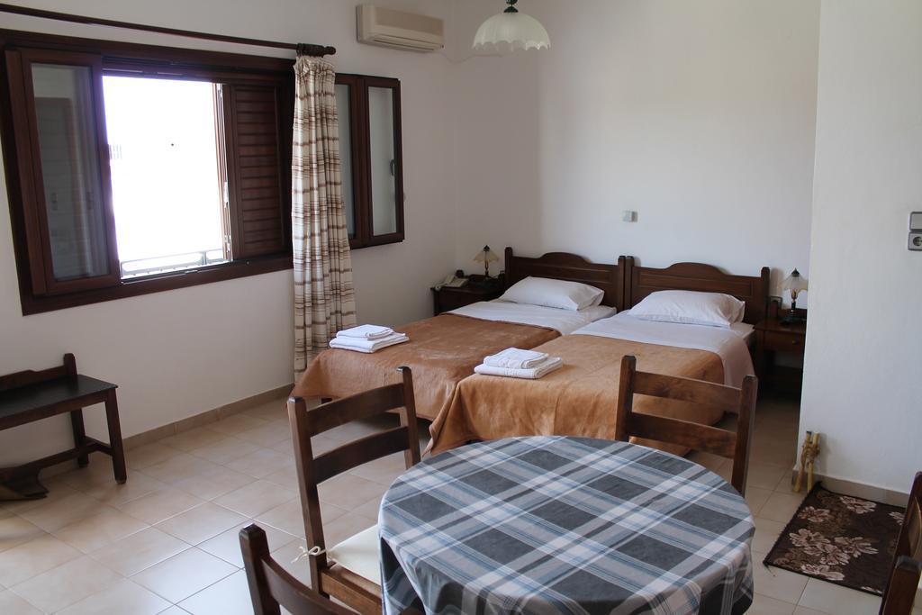 Flamingo Apartments باليكاسترون المظهر الخارجي الصورة